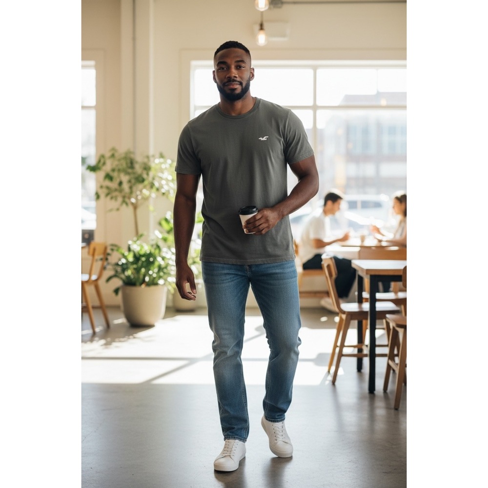Hollister Mens Must-Have Collection T-Shirt Charcoal Gray Cotton Logo Tee M